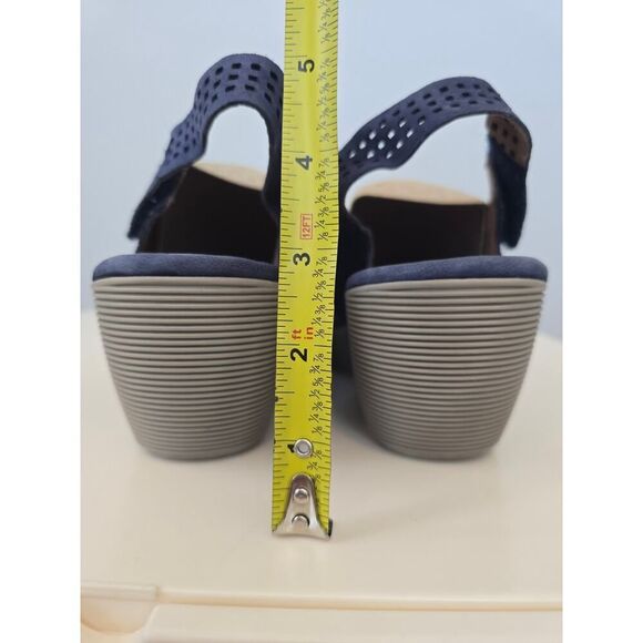 Clarks Artisan Suede Wedge Sandals Size 10 Blue Slingback Peep Toe Comfy - Picture 4 of 7